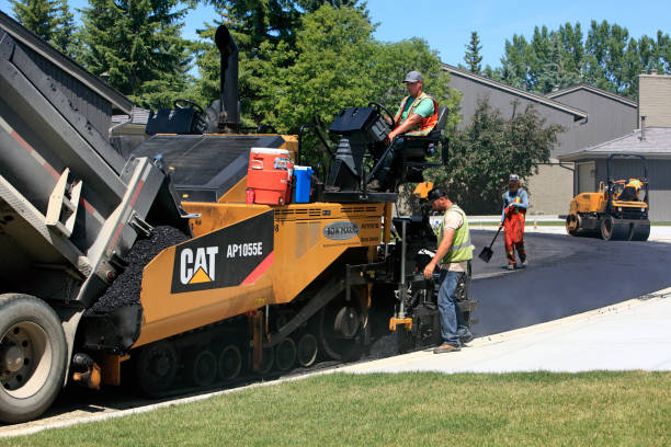 Best Driveway Paving Contractor  in Lawrence, IN